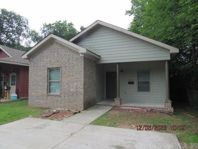 /international/us/2135-hickory-street-conway-ar-110108740457/