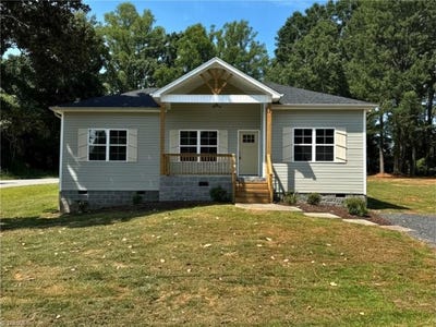 /international/us/613-kendall-street-eden-nc-110105426130/