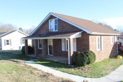 /international/us/410-cole-campbell-road-taylorsville-nc-110098042501/