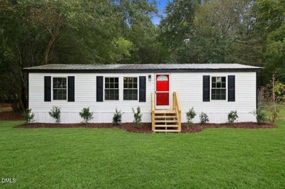 /international/us/117-fondern-drive-hope-mills-nc-110120551459/