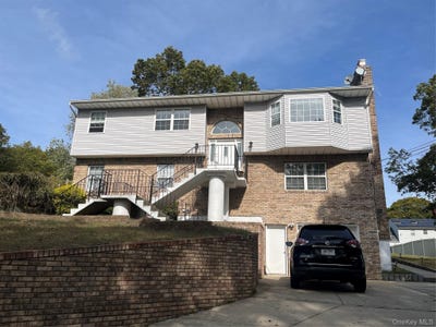 /international/us/39-elder-avenue-farmingville-ny-110108350245/