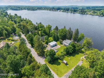 /international/us/510-s-shore-road-duanesburg-ny-110100750975/