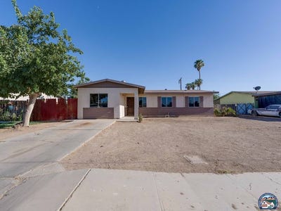 /international/us/422-we-a-st-brawley-ca-110101304961/