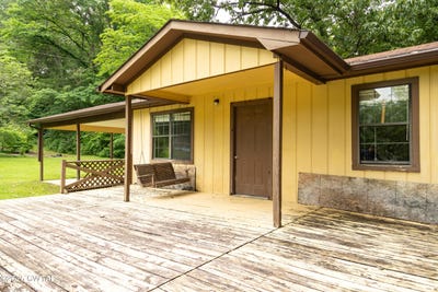 /international/us/2865-sardis-ridge-road-parsons-tn-110099893626/