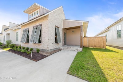 /international/us/502-broyles-street-youngsville-la-110120763768/