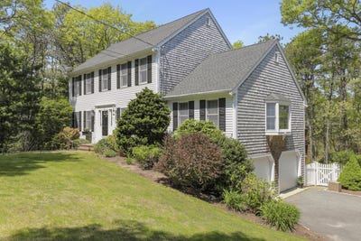 /international/us/312-setucket-road-dennis-ma-110108197155/