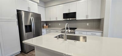 /international/us/9525-hannah-way-riverside-ca-110107797861/