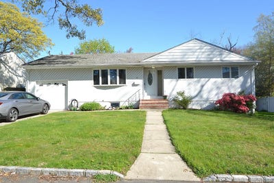 /international/us/56-jerome-street-lindenhurst-ny-110107787687/