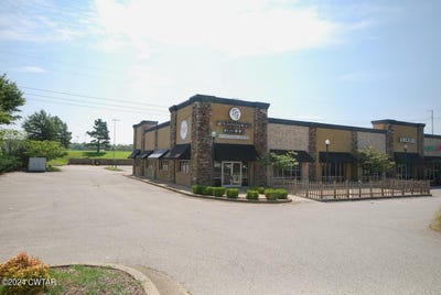 /international/us/226-parkstone-place-jackson-tn-110098133082/