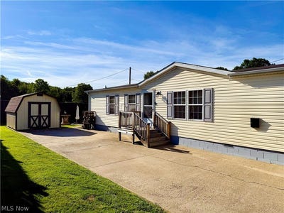 /international/us/531-herrick-street-uhrichsville-oh-110108538957/