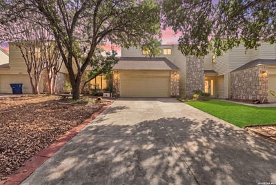 /international/us/8424-echo-creek-ln-san-antonio-tx-110120534532/