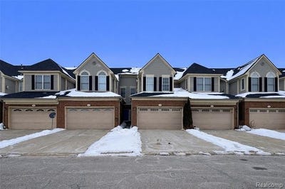 /international/us/1584-commodore-circle-canton-twp-mi-110107637922/