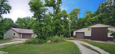 /international/us/375-s-6th-street-hamilton-il-110100334213/