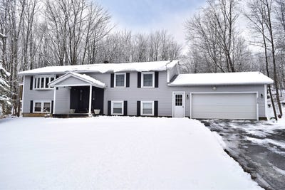 /international/us/370-westford-road-milton-vt-110106675332/