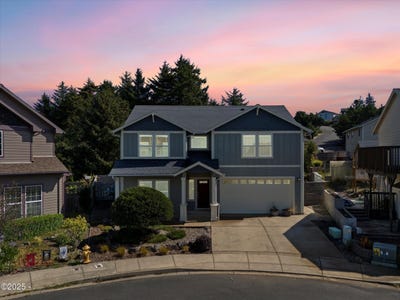 /international/us/7115-ne-benton-place-newport-or-110096727333/
