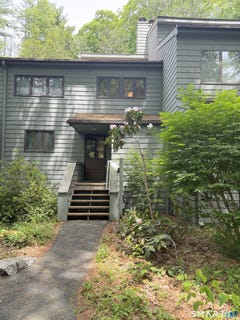 /international/us/476-evergreen-road-torrington-ct-110108469420/