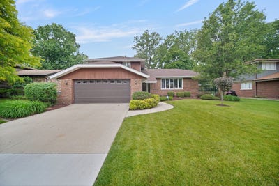 /international/us/13060-s-cypress-lane-palos-heights-il-110108533012/