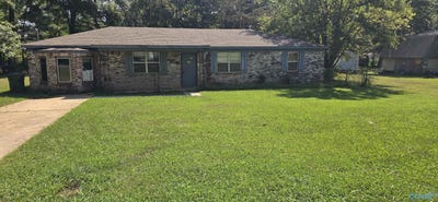 /international/us/705-hancock-drive-scottsboro-al-110109979304/