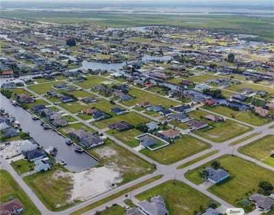 /international/us/3604-gulfstream-pkwy-lot-32-33-cape-coral-fl-110120858409/