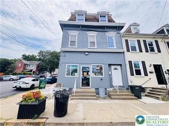 /international/us/1000-ferry-street-easton-pa-110105322704/