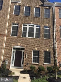 /international/us/3163-john-glenn-street-herndon-va-110108393243/