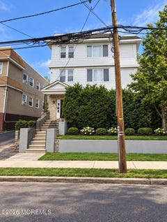 /international/us/129-goodwin-avenue-newark-nj-110119934276/