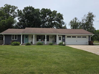 /international/us/304-tree-lane-prophetstown-il-110107893142/