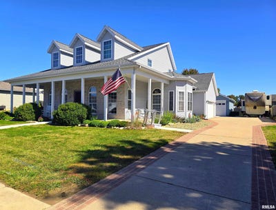 /international/us/1820-parkfield-drive-pekin-il-110120529953/