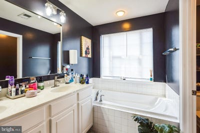 /international/us/14806-hardcastle-street-laurel-md-110098033411/