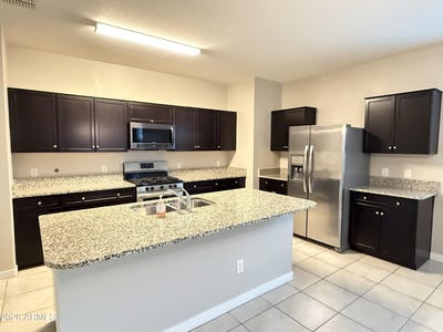 /international/us/30242-w-pinchot-avenue-buckeye-az-110120486836/