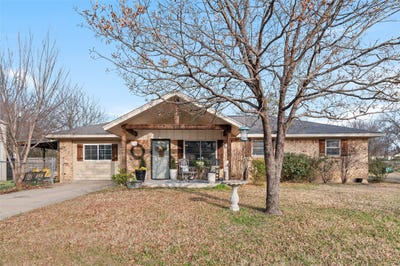 /international/us/403-magnolia-avenue-pottsboro-tx-110107639605/