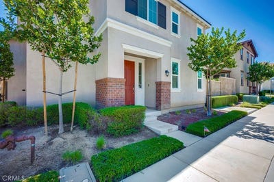 /international/us/24229-hazelnut-avenue-murrieta-ca-110100119597/