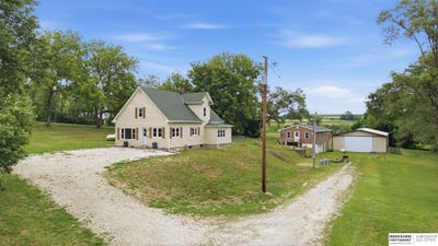 /international/us/24003-230th-street-underwood-ia-110108416282/