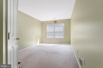 /international/us/1401-yarrow-circle-dayton-nj-110101301652/