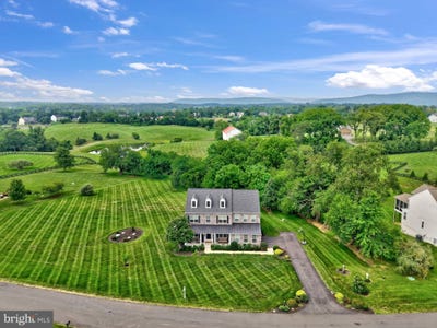 /international/us/15019-lynnford-court-waterford-va-110120721699/