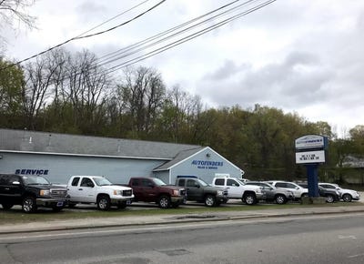 /international/us/969-union-avenue-laconia-nh-110093620722/