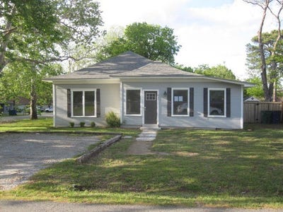 /international/us/400-william-street-pottsboro-tx-110107519215/