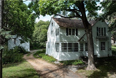 /international/us/5340-bartlett-boulevard-mound-mn-110101421366/
