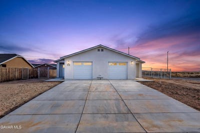 /international/us/8336-sherwood-avenue-california-city-ca-110119961271/
