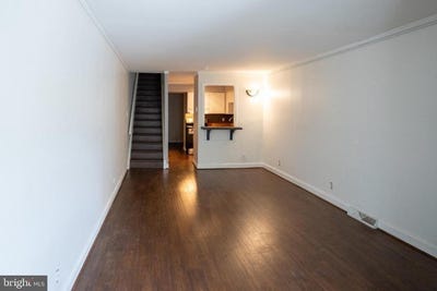 /international/us/573-summit-house-west-chester-pa-110103130184/