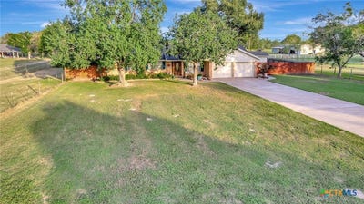 /international/us/211-wearden-drive-victoria-tx-110101244644/