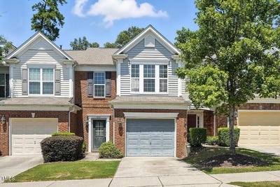 /international/us/1131-kingston-grove-drive-cary-nc-110101396951/