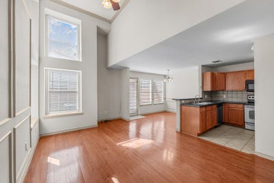 /international/us/12626-bay-avenue-fort-worth-tx-110106961745/