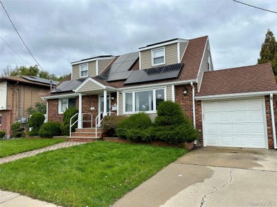 /international/us/1316-mcclure-avenue-elmont-ny-110106670652/