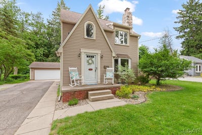 /international/us/925-lincoln-avenue-adrian-mi-110108439523/