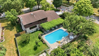 /international/us/5050-spruce-ct-greendale-wi-110109600484/