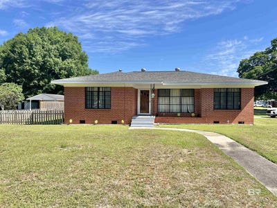 /international/us/707-e-horner-street-atmore-al-110107803208/