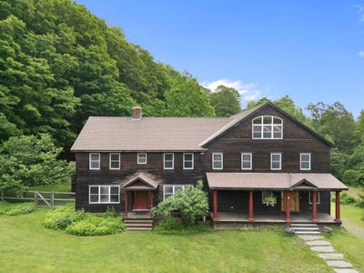 /international/us/925-hinesburg-road-brattleboro-vt-110100120096/