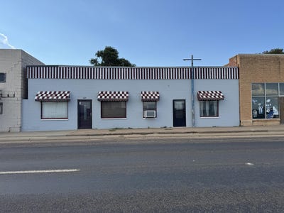 /international/us/1615-10th-street-wilson-tx-110105935413/