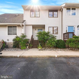 /international/us/1102-marion-quimby-drive-stevensville-md-110108576859/